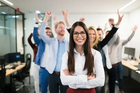 لماذا تختار دبلوم إدارة الأعمال من دال أكاديمي 1 المهارات الأساسية للنجاح في مجال إدارة الأعمال للبنات