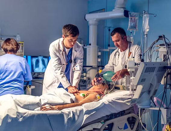 مناهج دراسة دبلوم طب طوارئ