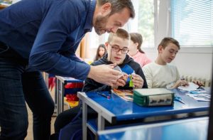 مقالة في التربية الخاصة ومحاور الدراسة والتقييم والتشخيص